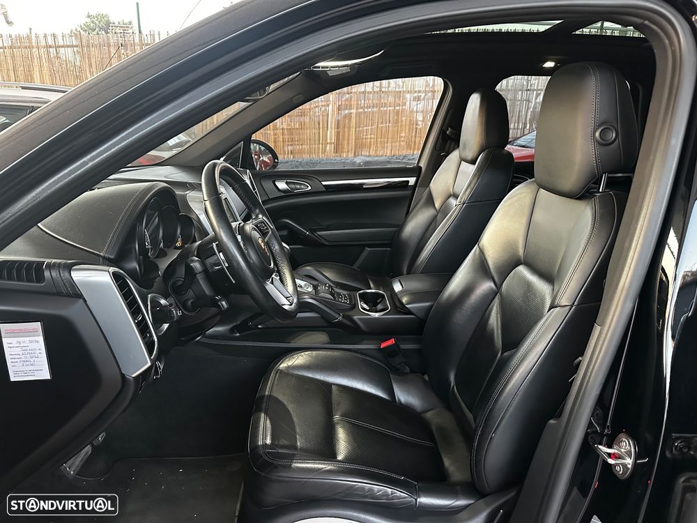 Porsche Cayenne - 9
