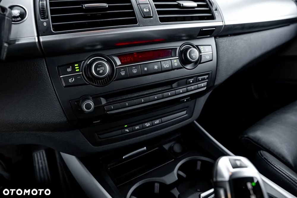 BMW X5 3.0si xDrive - 38