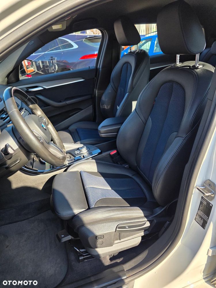 BMW X2 sDrive18i - 24