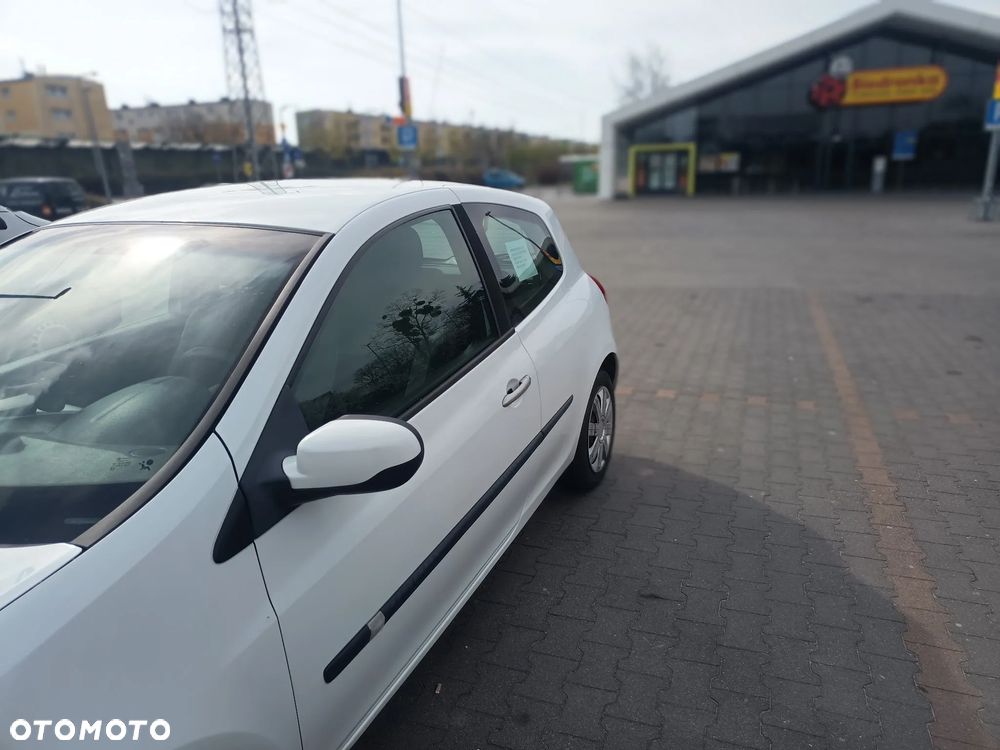 Renault Clio 1.5 dCi Tech Run - 14