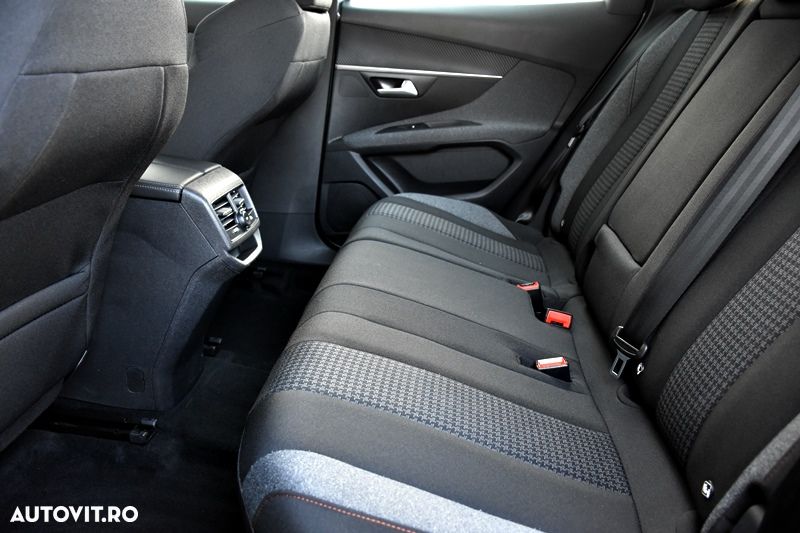 Peugeot 3008 BlueHDi 130 Stop & Start EAT8 Active Business-Paket - 13