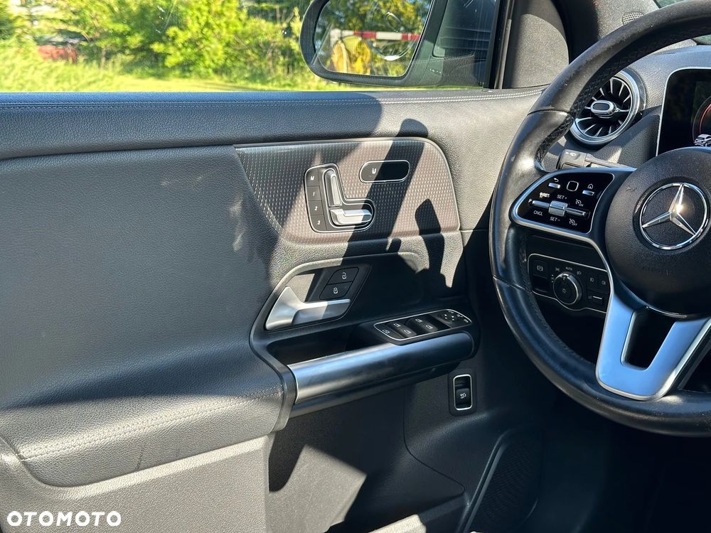 Mercedes-Benz GLA 250 4-Matic AMG Line - 18