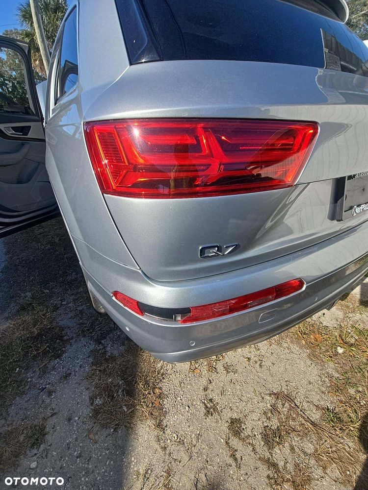 Audi Q7 3.0 TFSI Quattro Tiptronic - 5
