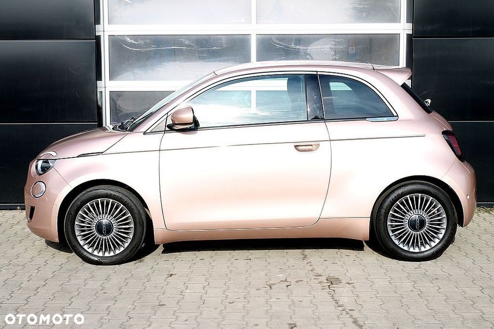 Fiat 500e - 12