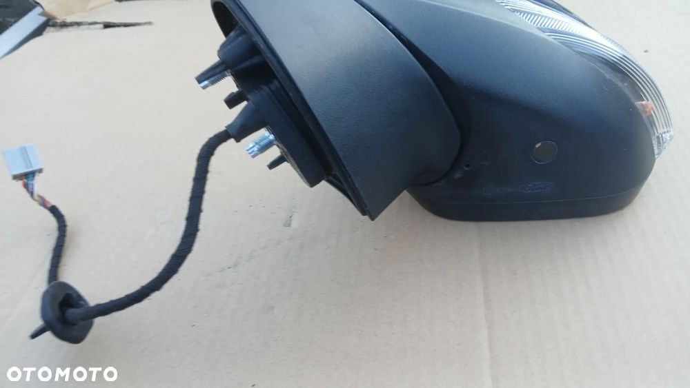 Ford Fiesta MK8 lusterko lewe prawe 10 PIN w kolor EH - 5