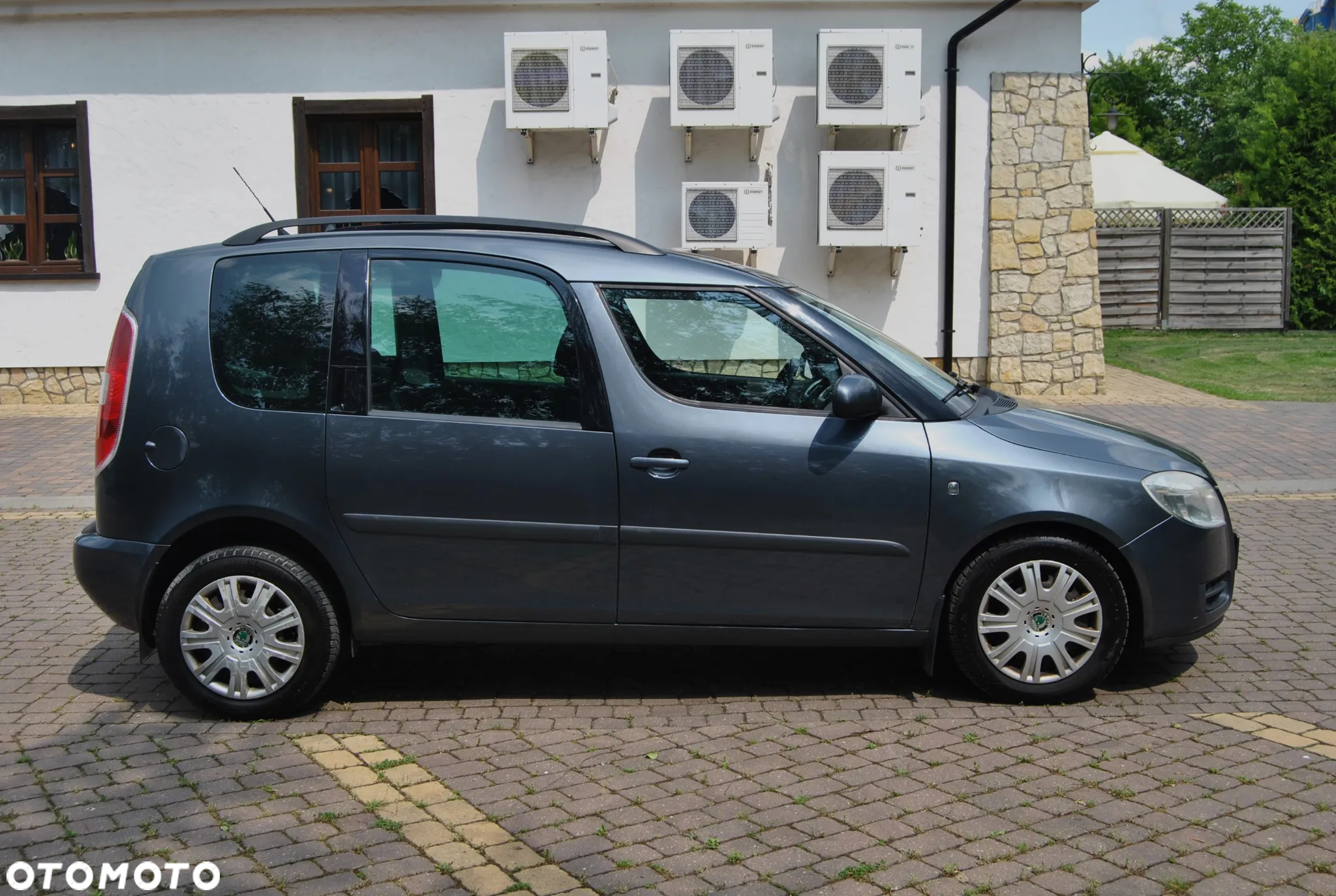 Skoda Roomster 1.6 16V Tiptronic Comfort - 17