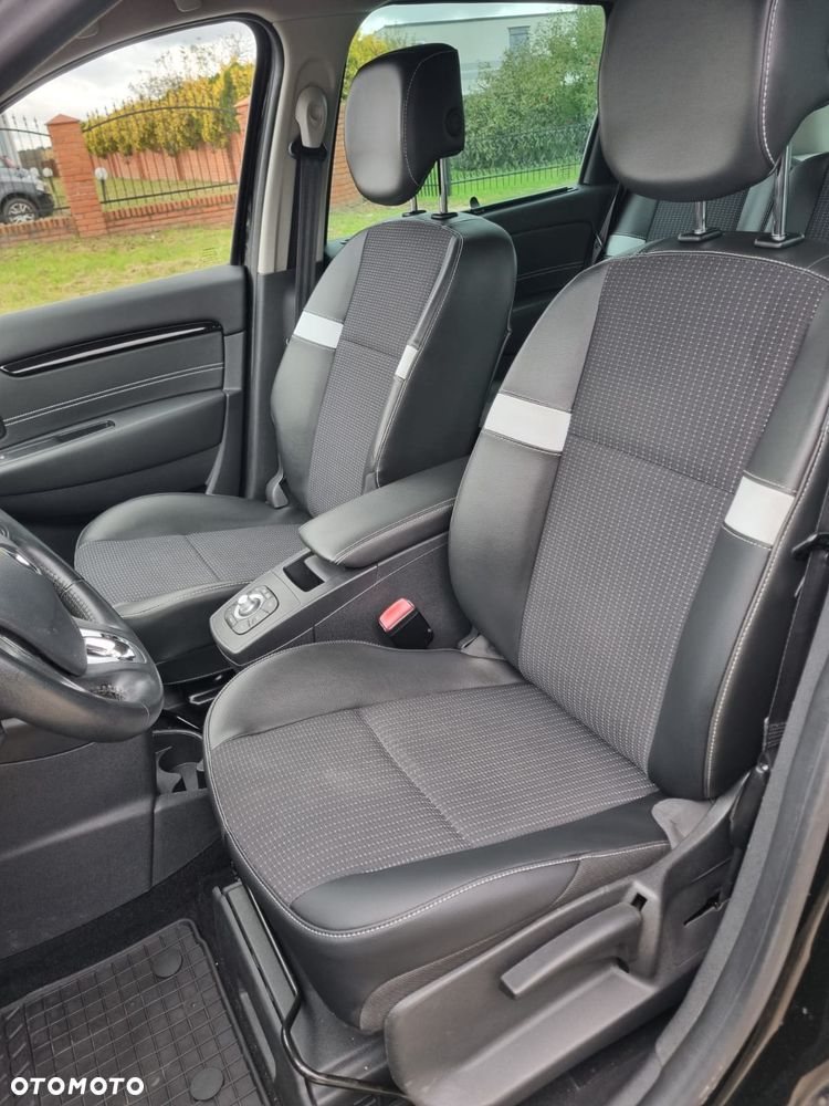Renault Scenic - 10
