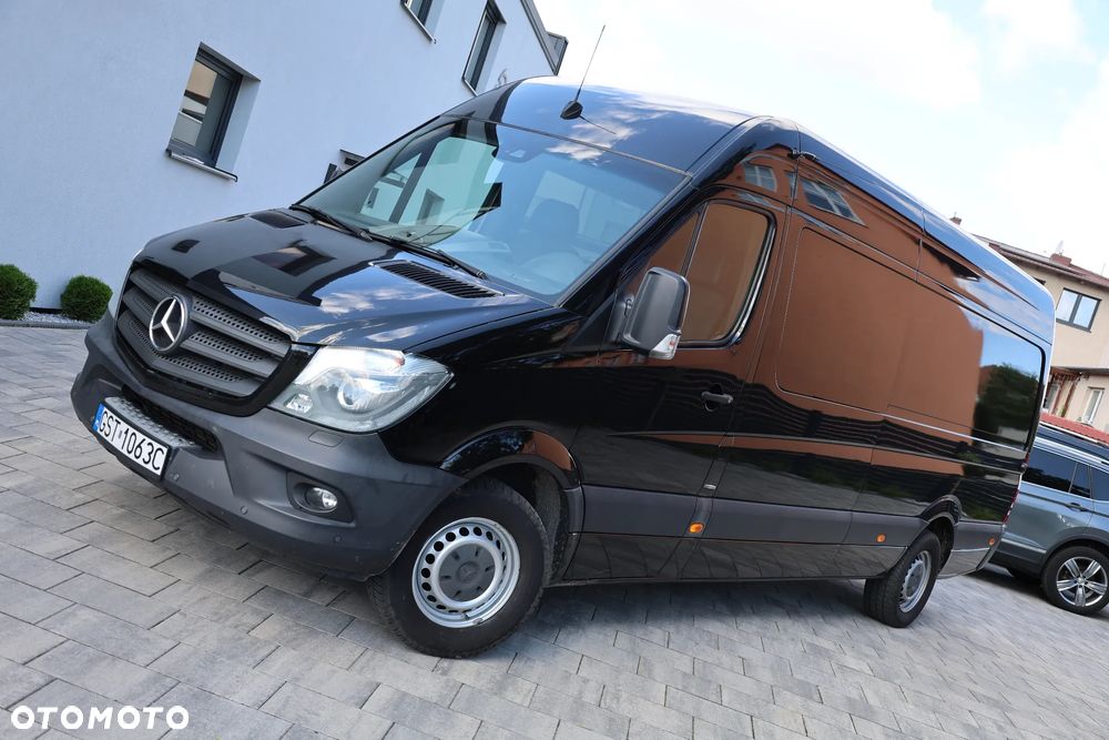 Mercedes-Benz Sprinter - 5
