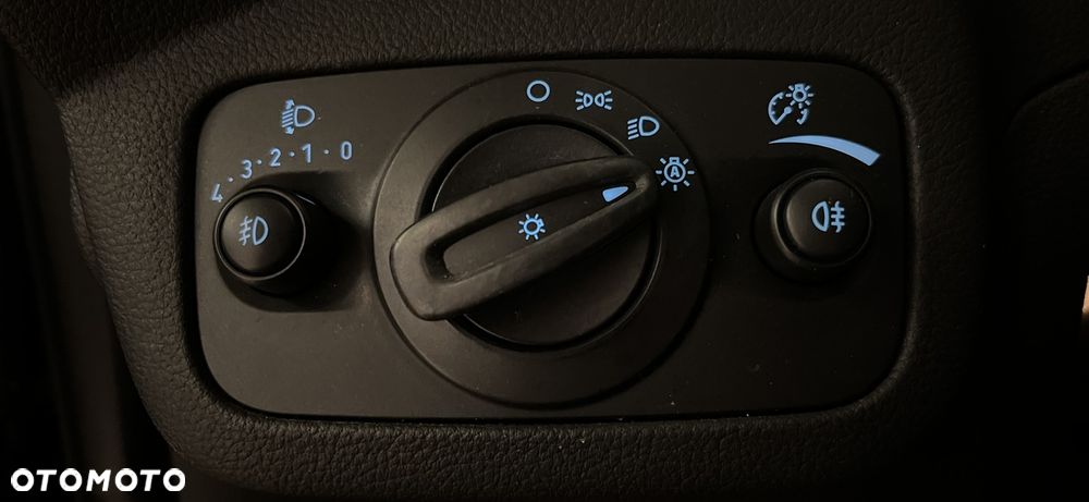 Ford Kuga 2.0 TDCi 4x4 Titanium - 23