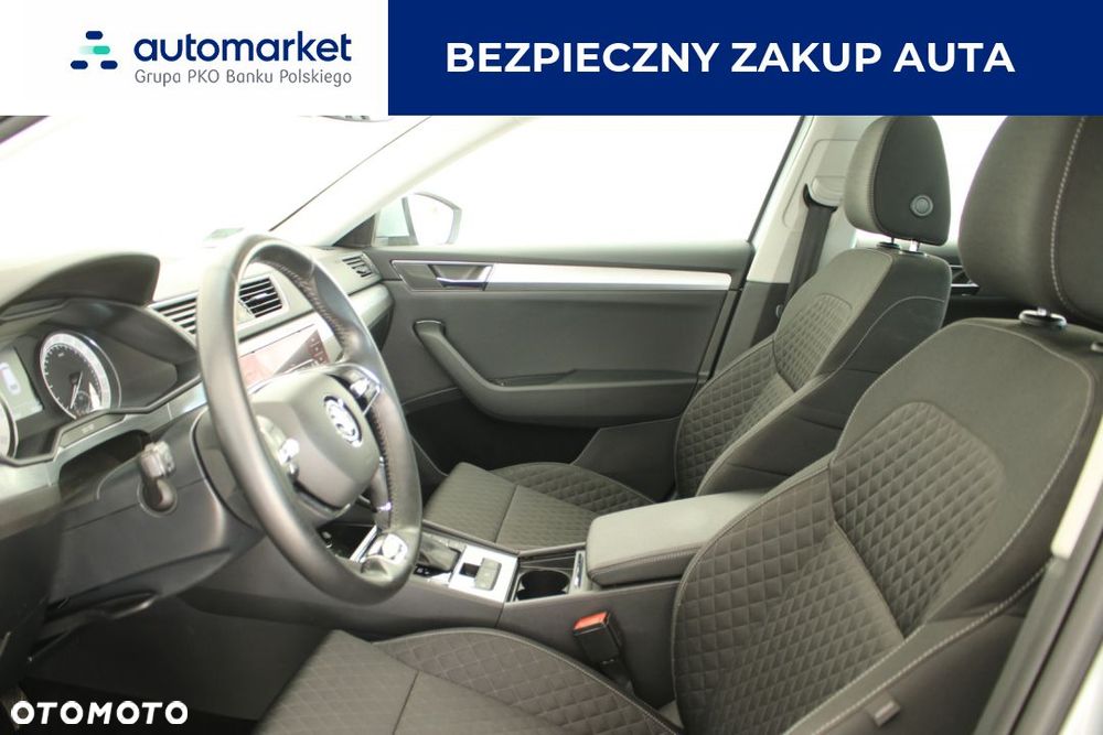 Skoda Superb 2.0 TSI Ambition DSG - 7