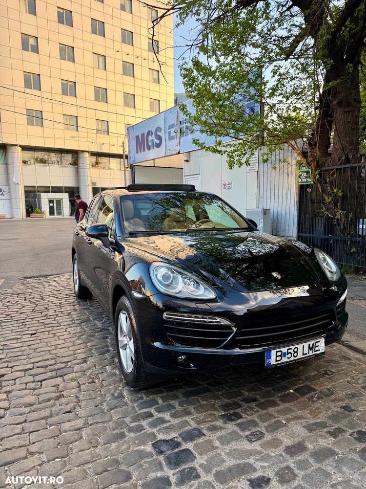 Porsche Cayenne - 2