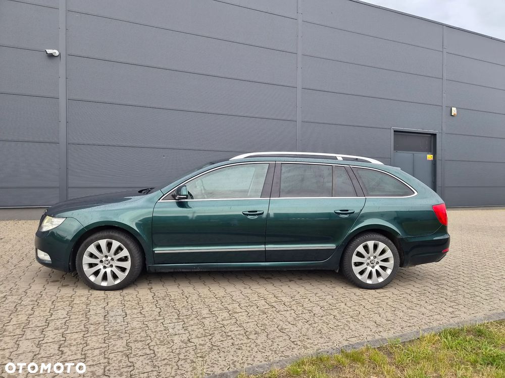 Skoda Superb 2.0 TDI DSG Elegance - 8