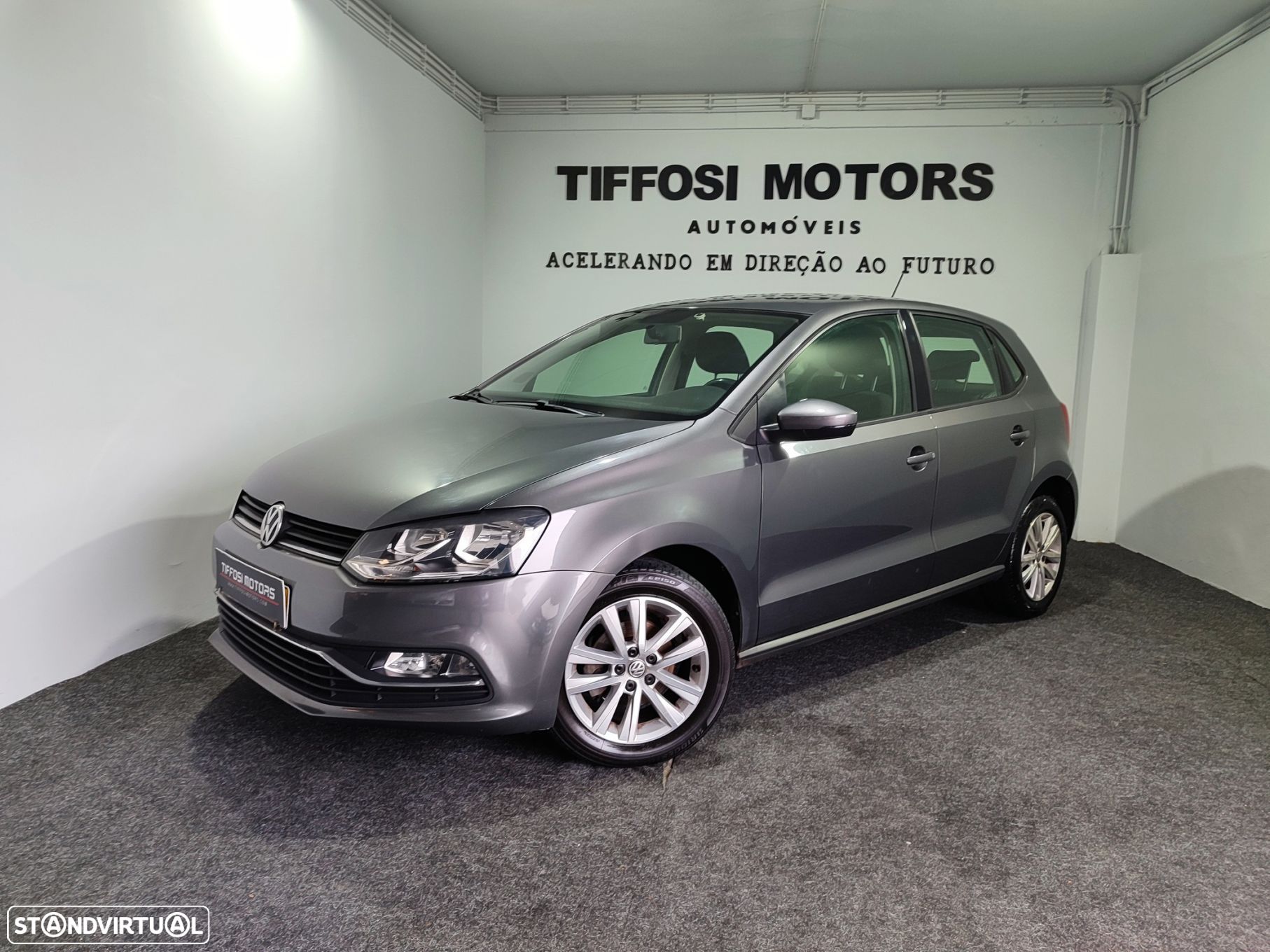 VW Polo 1.0 Confortline - 1