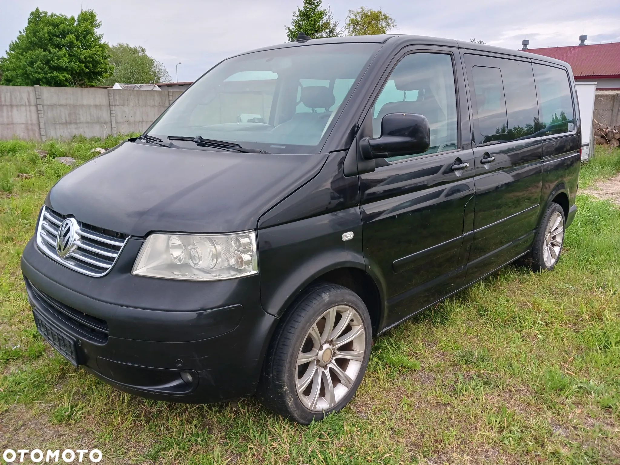 Volkswagen Multivan - 1