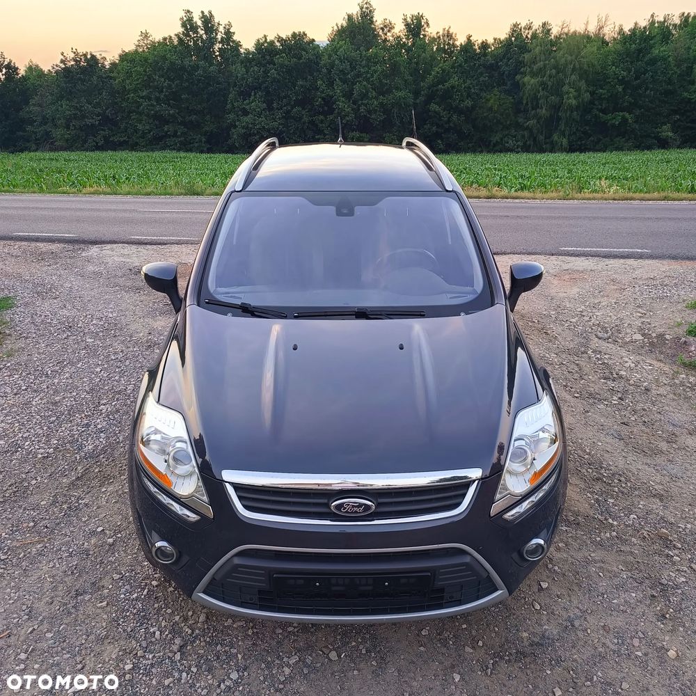 Ford Kuga 2.0 TDCi 2x4 Titanium - 4