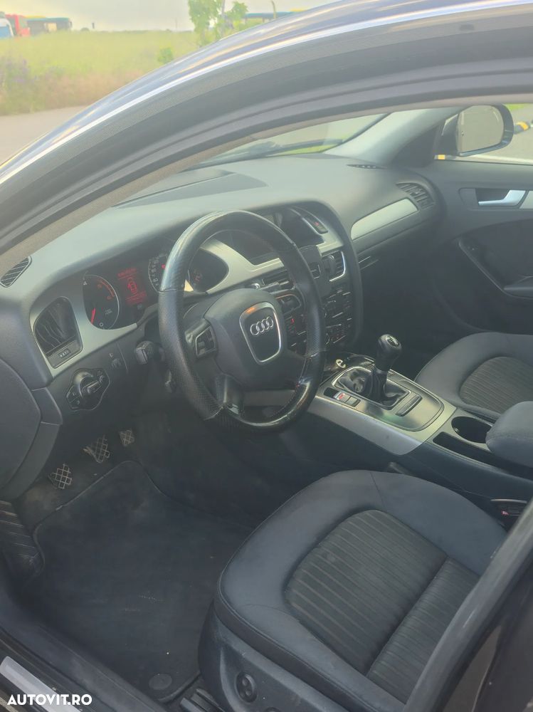 Audi A4 Avant 2.0 TDI - 7
