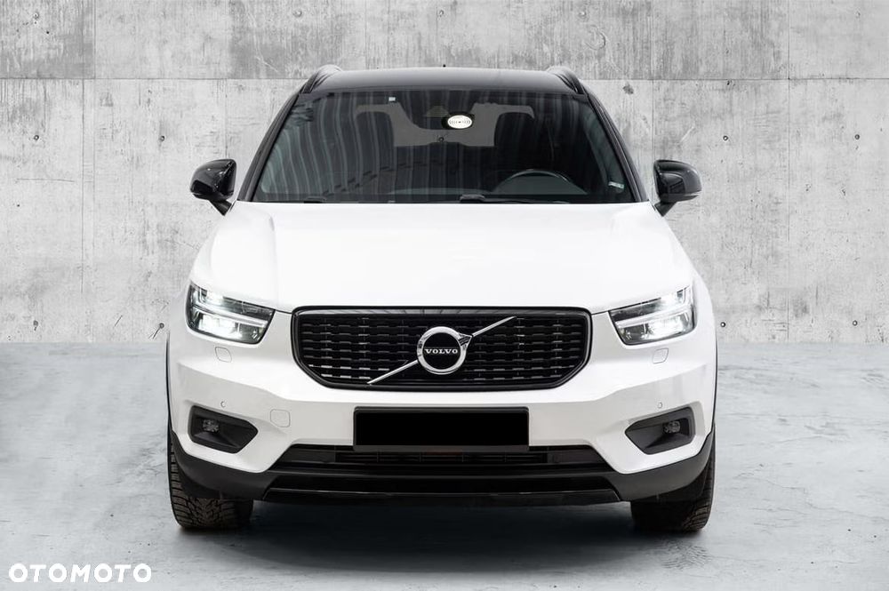 Volvo XC 40 T5 Twin Engine DKG R-Design - 8