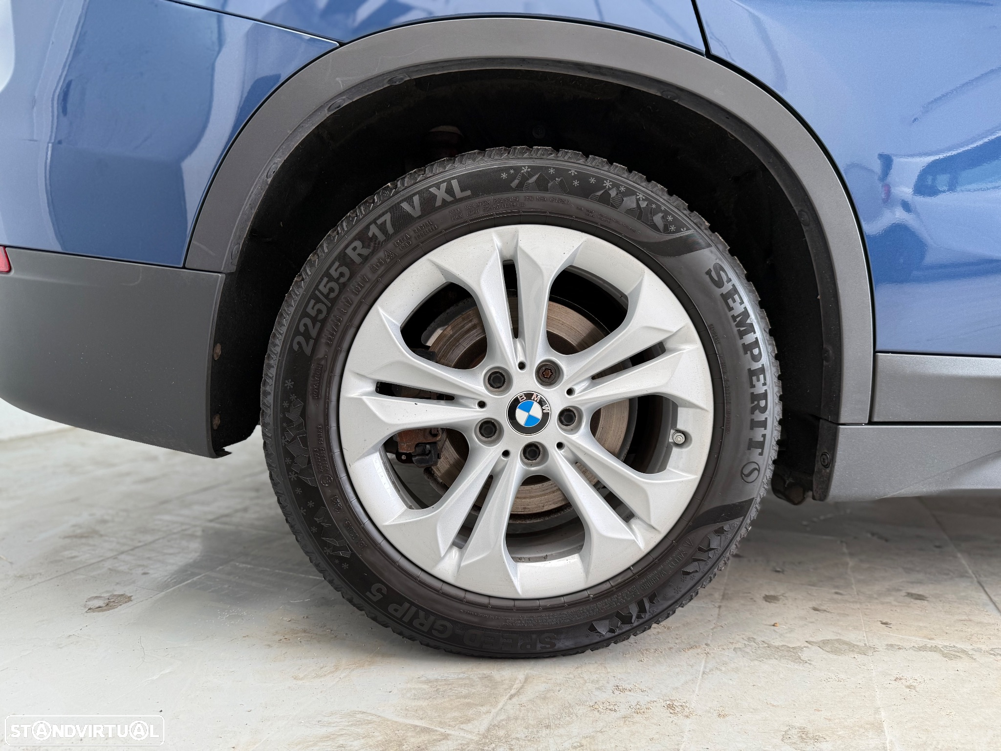BMW X1 25 e xDrive xLine - 28