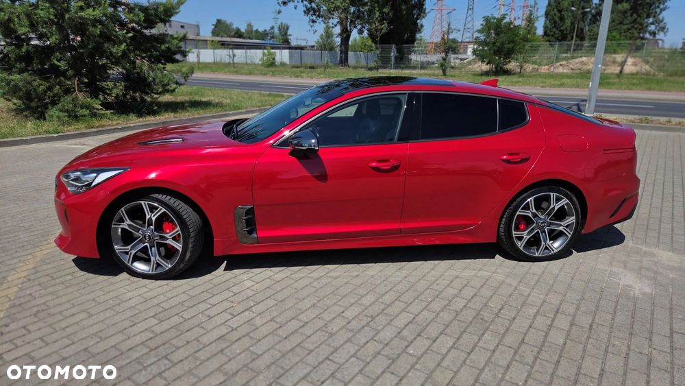Kia Stinger - 2