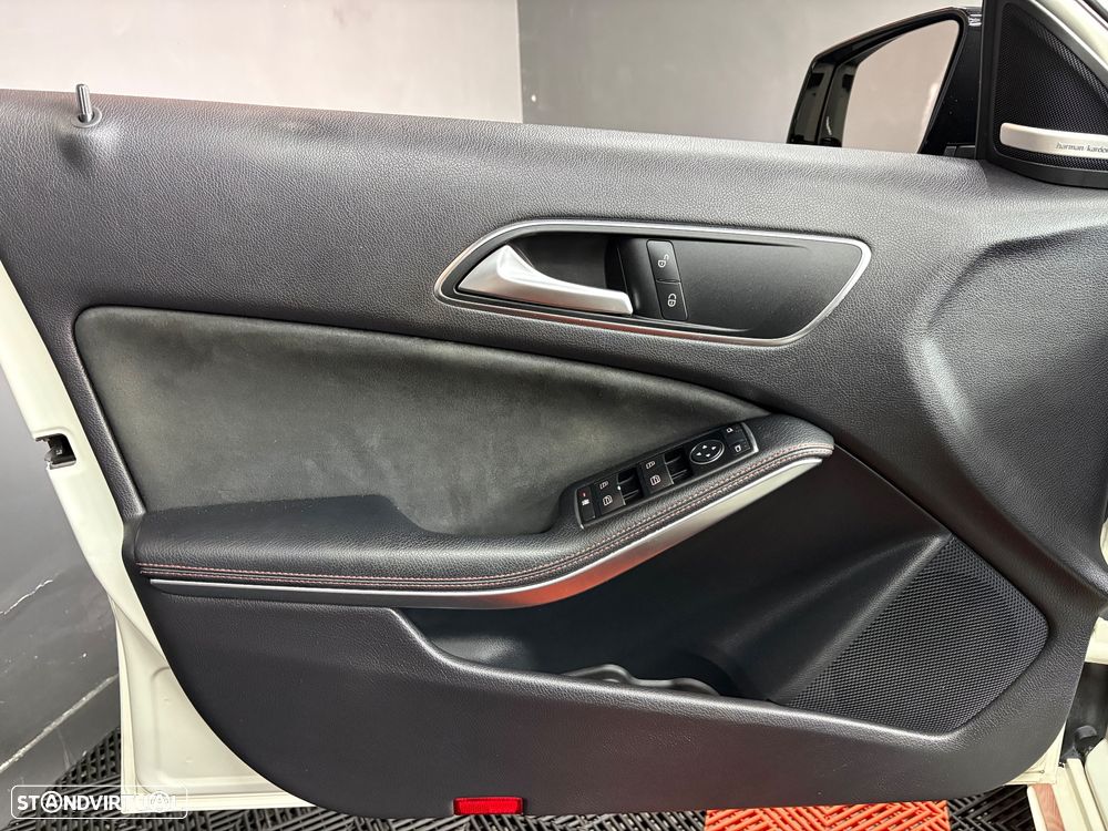 Mercedes-Benz A 200 CDI AMG Line - 33