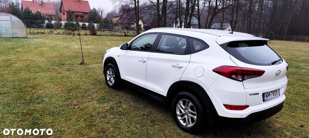 Hyundai Tucson 1.7 CRDI BlueDrive Classic 2WD - 11