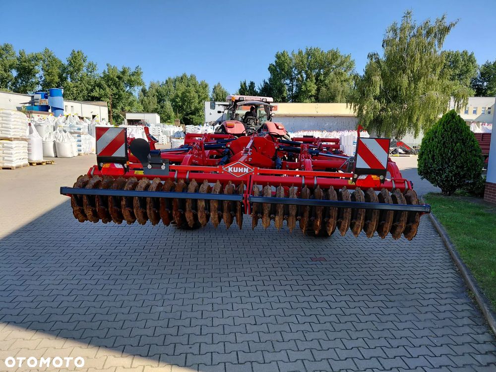 Kuhn Performer 4000 - 4