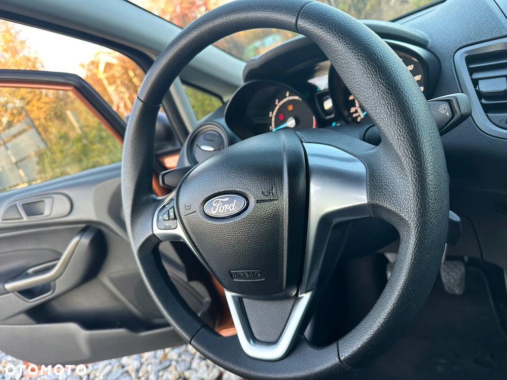 Ford Fiesta 1.25 Ambiente EU5 - 36