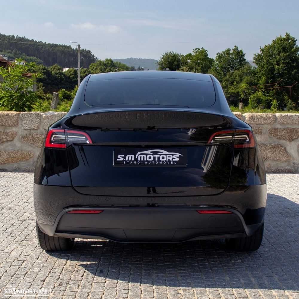 Tesla Model Y Long Range Dual Motor AWD - 5