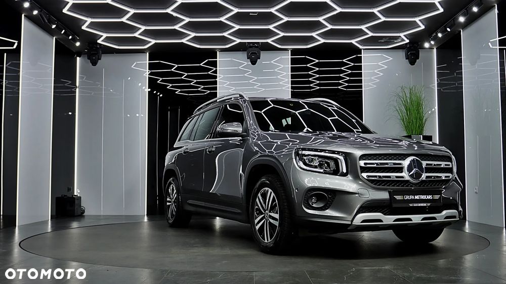 Mercedes-Benz GLB - 14