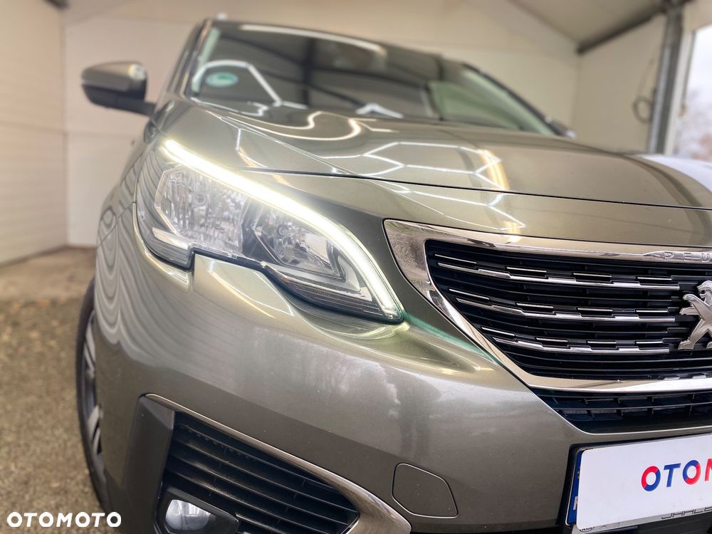 Peugeot 5008 2.0 BlueHDI Crossway S&S EAT8 - 17