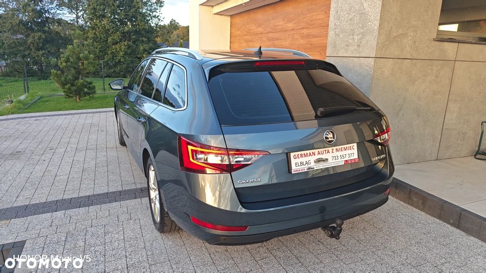 Skoda Superb 2.0 TDI DSG Premium Edition - 29