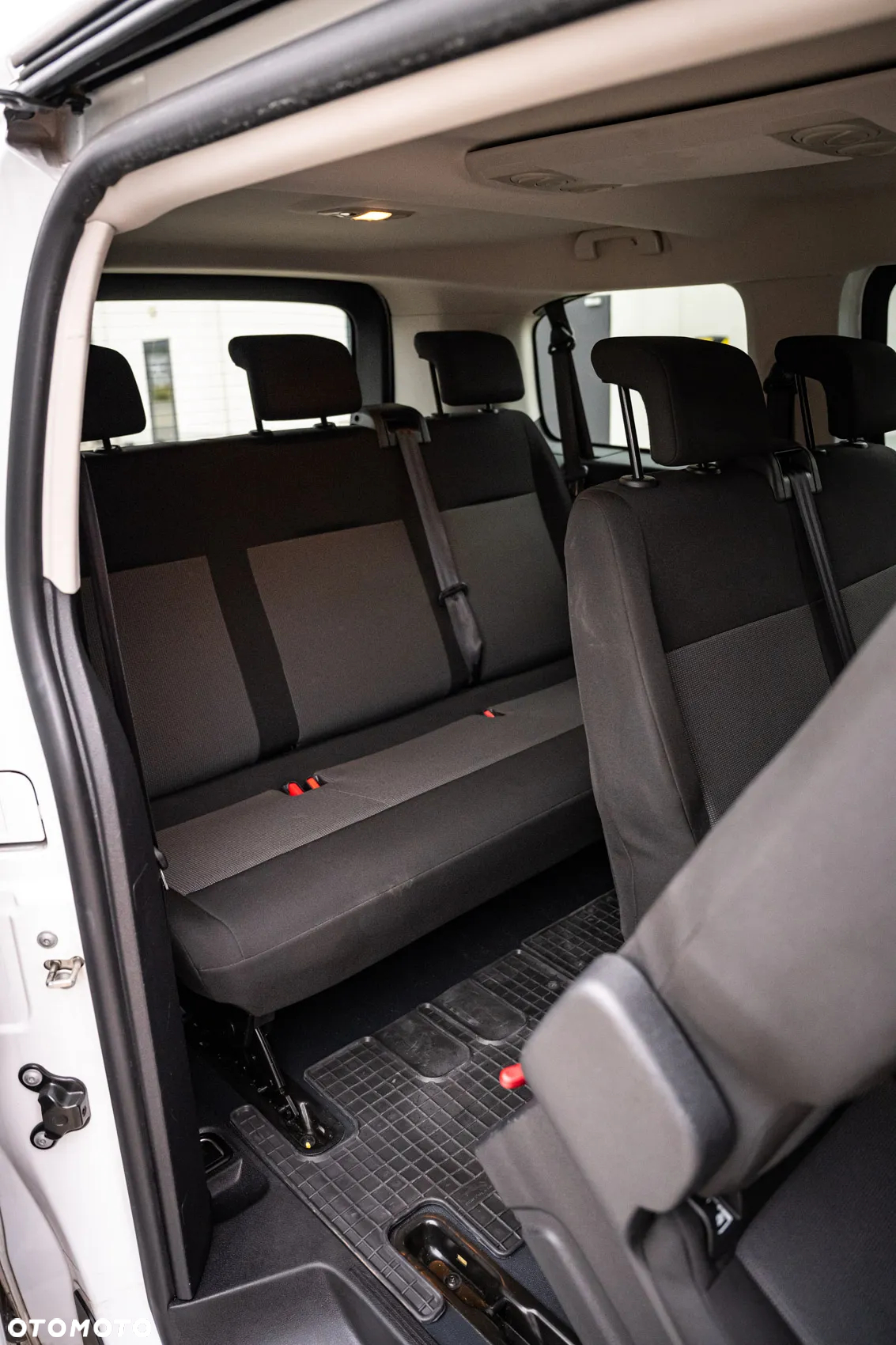 Opel Vivaro - 10