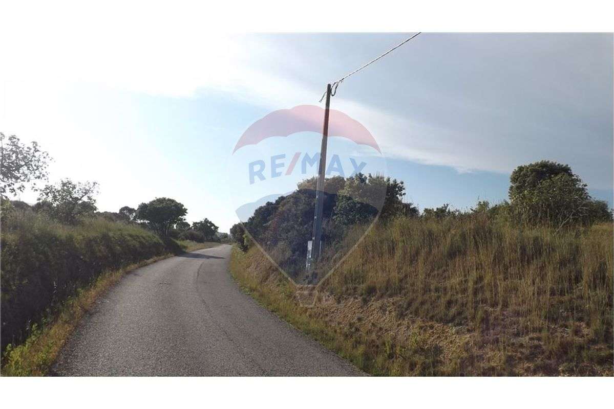 Terreno T0 para venda - Grande imagem: 2/4