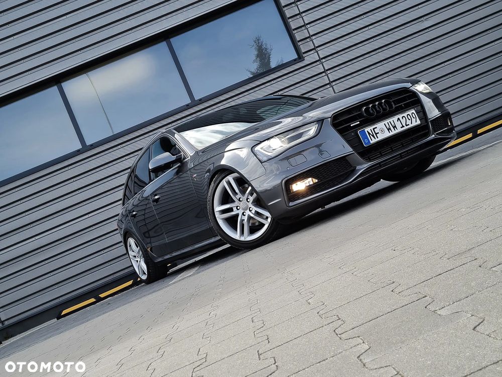 Audi A4 Avant 2.0 TDI DPF quattro S tronic S line Sportpaket - 1