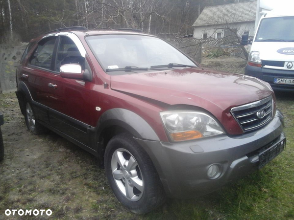 kia sorento 2007r na części drzwi,błotniki,klapy i inne