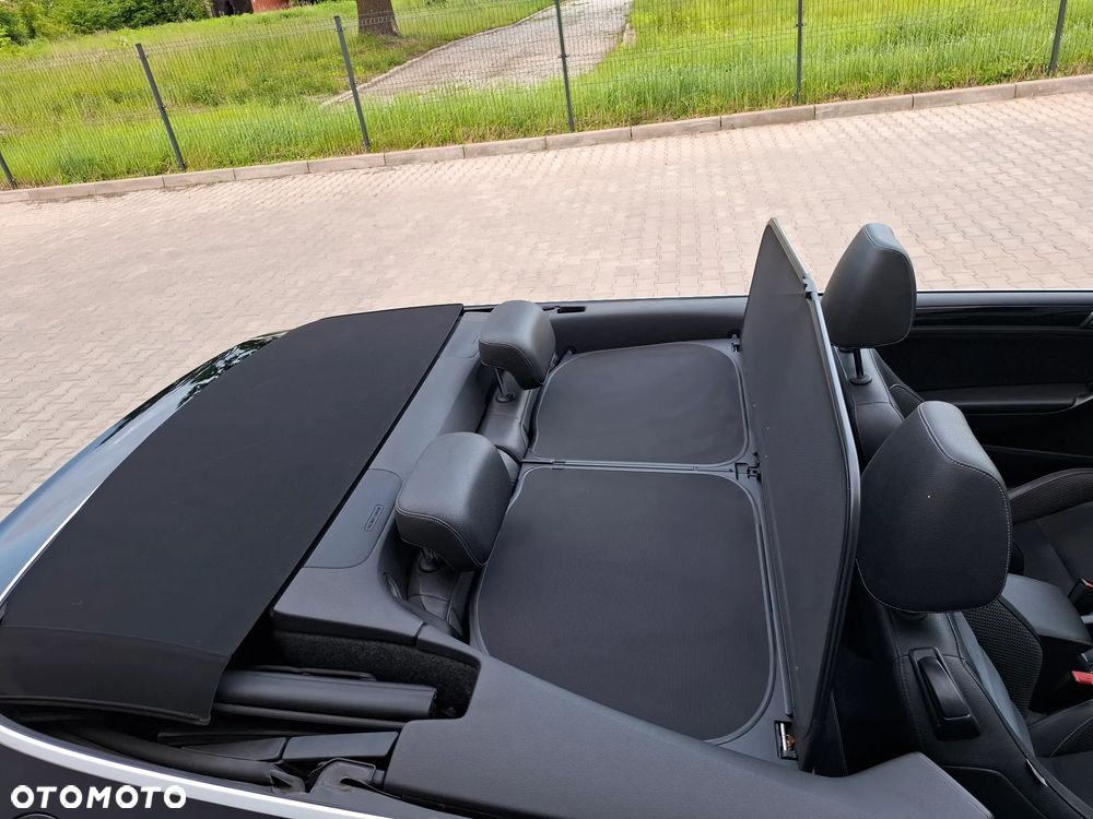 Volkswagen Golf 2.0 TDI DPF Highline - 24