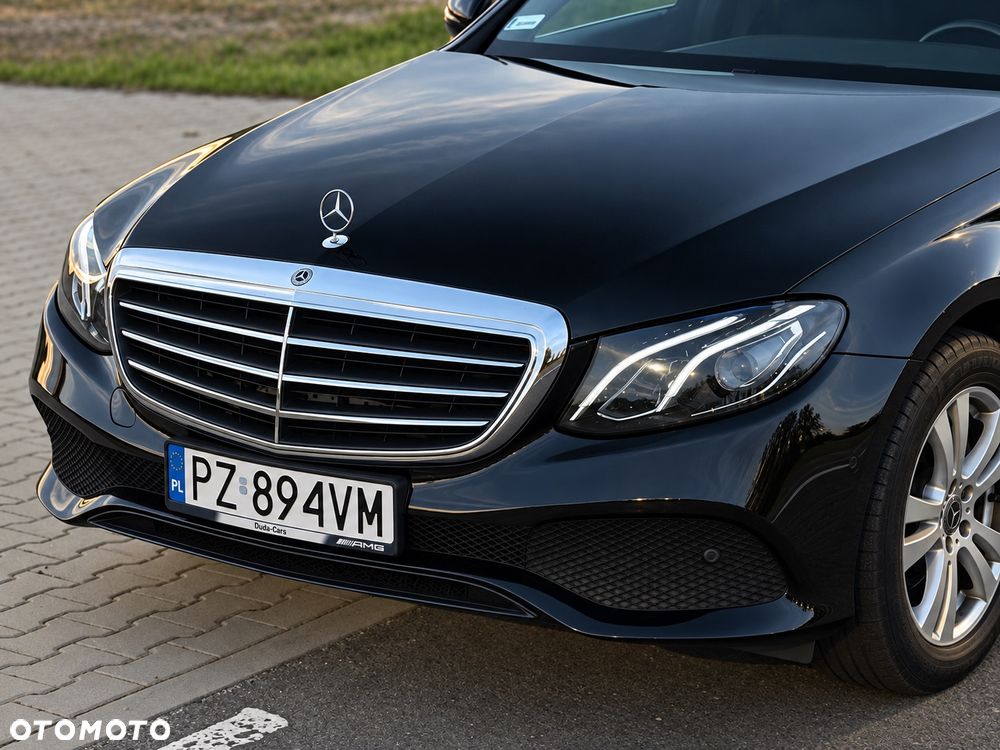 Mercedes-Benz Klasa E 200 d 9G-TRONIC - 18