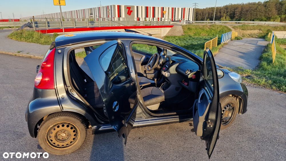 Peugeot 107 1.0 Happy - 8