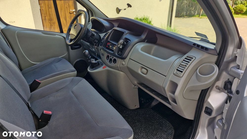 Opel Vivaro - 13