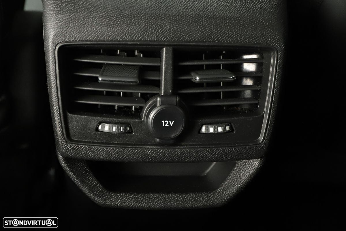 Peugeot 3008 1.6 Hybrid Allure e-EAT8 - 24