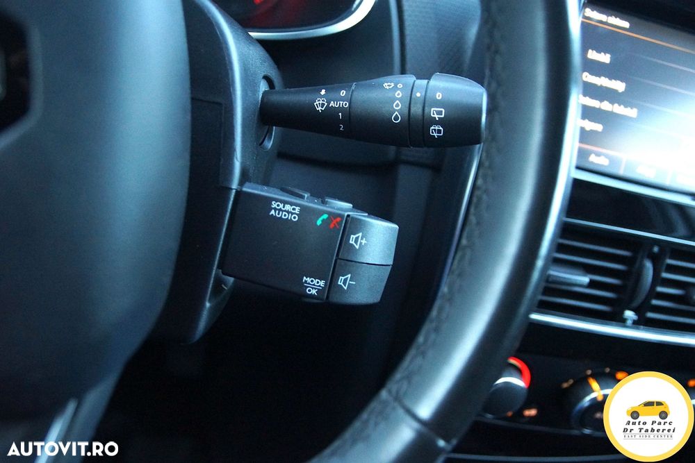 Renault Clio ENERGY TCe 90 Start & Stop LIMITED 2018 - 28