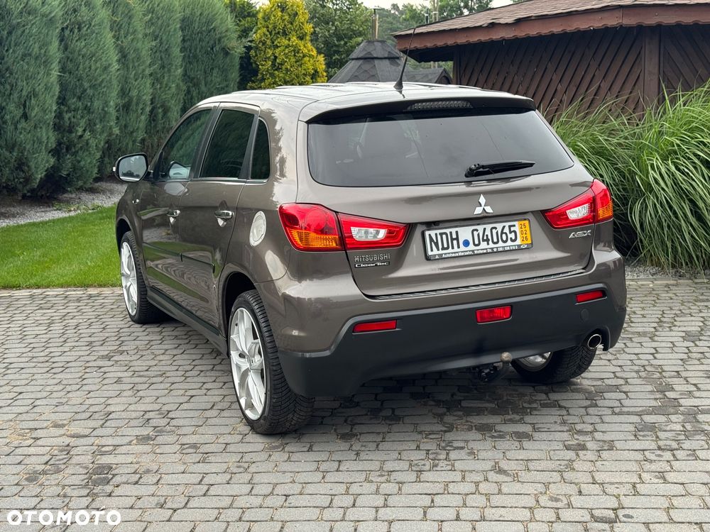Mitsubishi ASX - 8