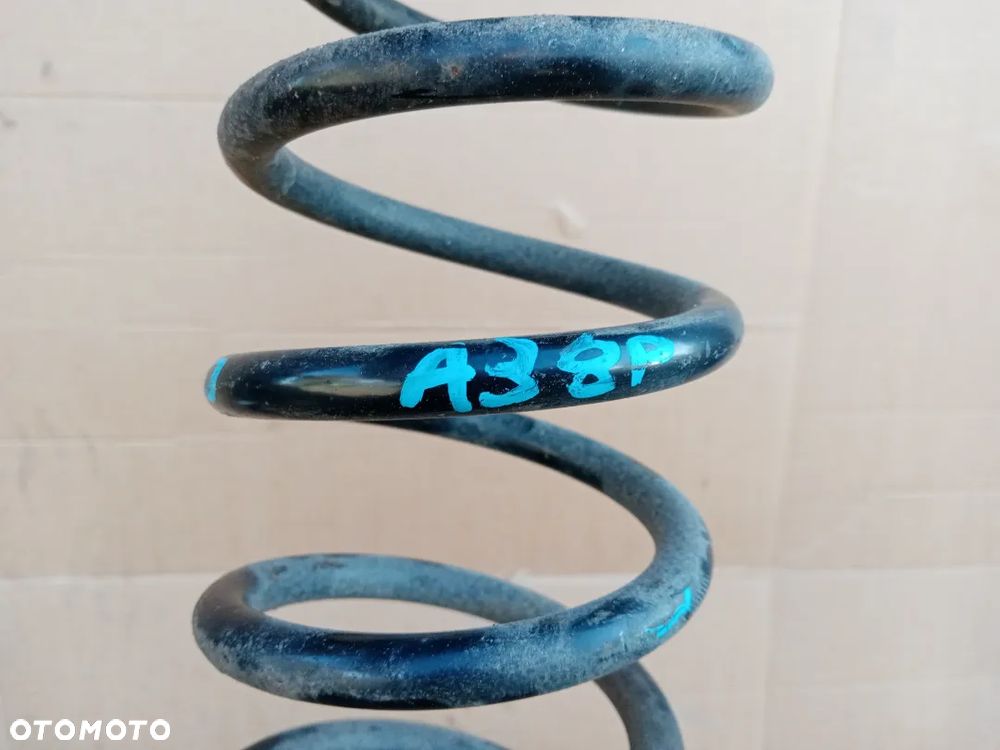 Sprężyna zawieszenia tył tylna Audi A3 8P - 4