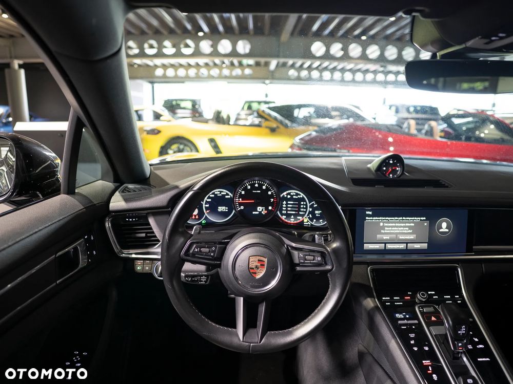 Porsche Panamera 4 Platinum Edition - 17