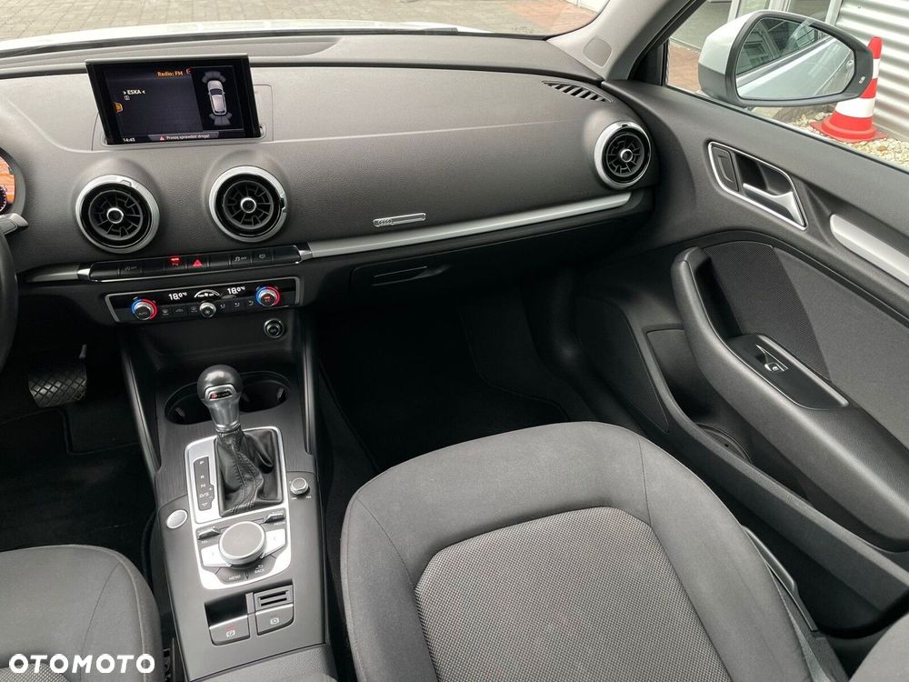 Audi A3 Sportback - 15
