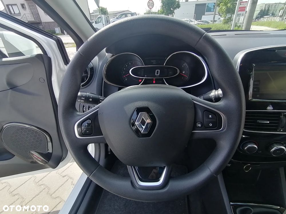 Renault Clio - 31