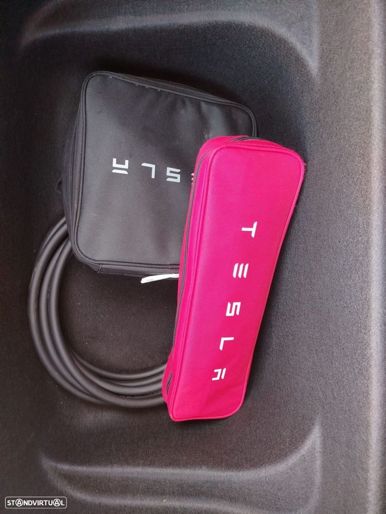 Tesla Model Y RWD - 40