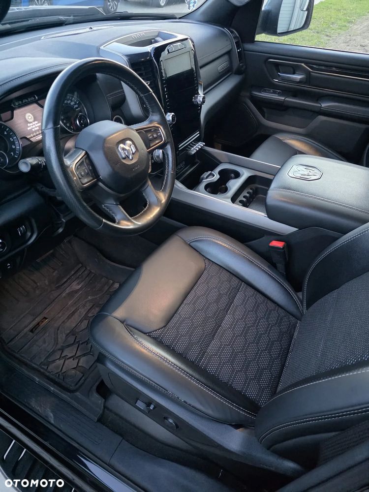 Dodge RAM 5.7 4x4 - 16