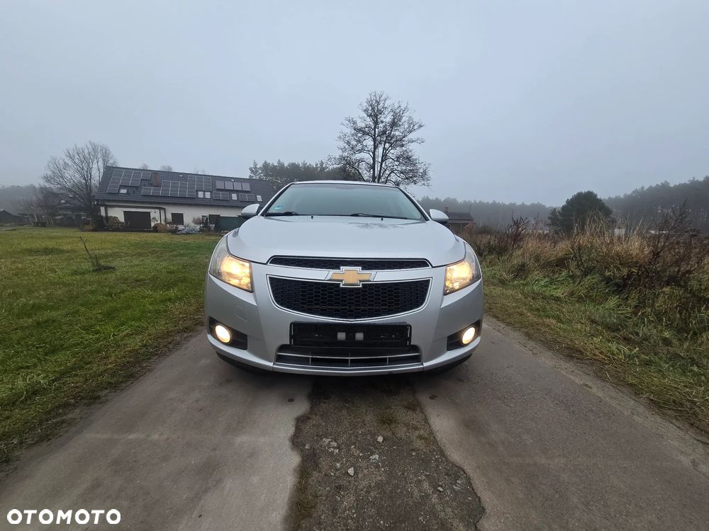 Chevrolet Cruze 2.0 LTZ - 2