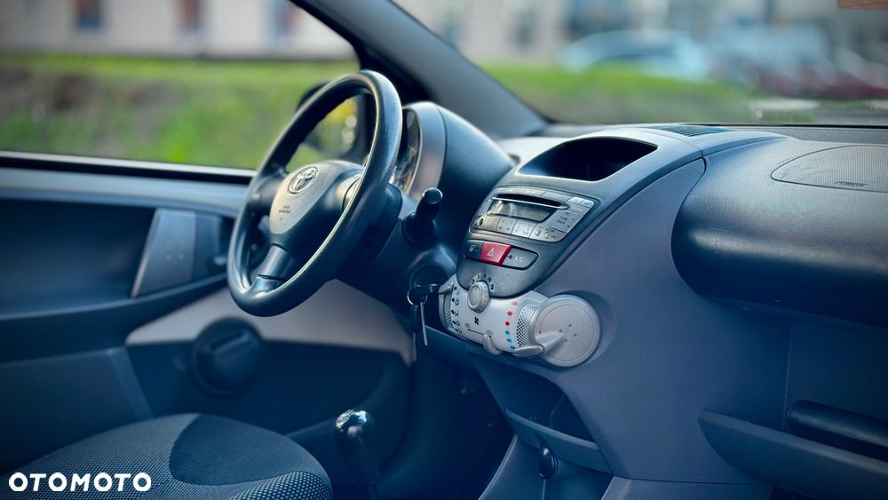 Toyota Aygo City - 8